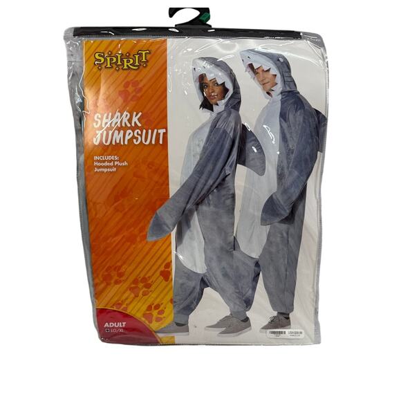 Spirit Halloween Adult Shark Jumpsuit Costume Size L/XL Plush Hooded Gray New - Picture 1 of 4